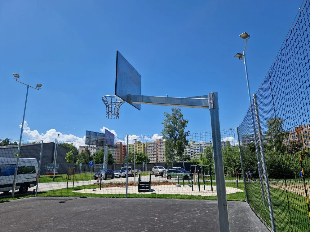 Nerozbitná konstrukce SAM, přesah 1,65m