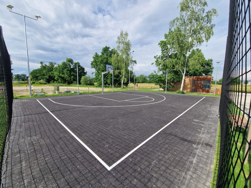 Nerozbitná konstrukce SAM, přesah 1,65m